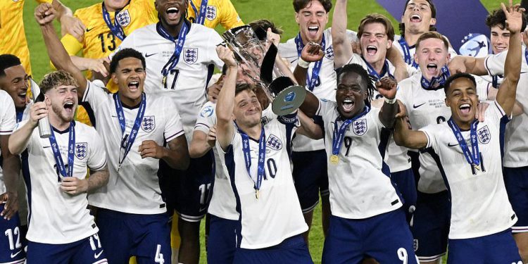 Engleska vs Njemačka – U21 EUROS Finale: Ocjena uživo i ažuriranja jer su mladi lavovi europski prvaci nakon što je pobjednik Jonathana Rowea produžetak vremena