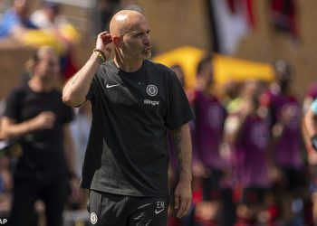 Enzo Maresca priznaje da je ‘nemoguće’ pravilno trenirati u nepodnošljivom Philadelphiji toplinskom valu dok Chelsea osjeća naprezanje ispred ES Tunis Clash