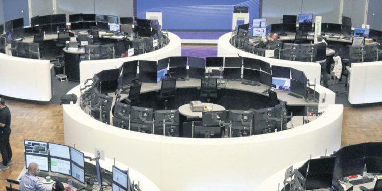 Europske burze pripremaju se za pad nakon izraelskog napada na Teheran, cijene nafte snažno porasle