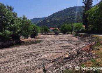 FOTO Građani zabrinuti zbog uništenog riječnog ekosustava u Hercegovini