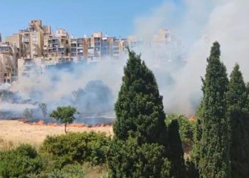 FOTO I VIDEO Vatrena buktinja na Mertojaku. Građani kažu da su čuli eksplozije