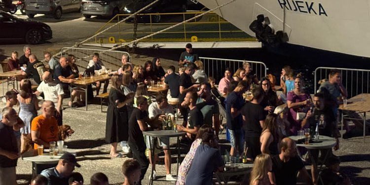 Festival piva “Beer on the pier” na Mljetu