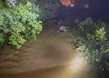 Flash Poplava ubija 3 u Zapadnoj Virginiji, spasilački timovi koji traže nedostajuće ljude