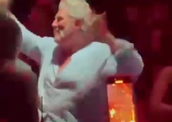 Footy legenda Robert Dipierdomenitico otkriva pravu priču koja stoji iza virusnog videa o tome kako ide u noćni klub s poznatim DJ -om