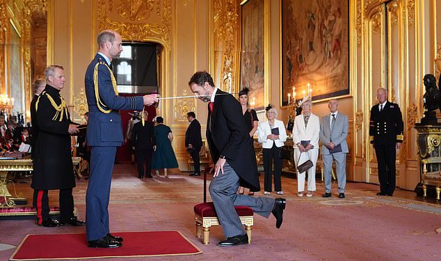 Gareth Southgate upućuje zadivljujući priznanje u Engleskoj nakon što je bivši šef Tri Lionsa primio viteško mjesto za usluge nogometu