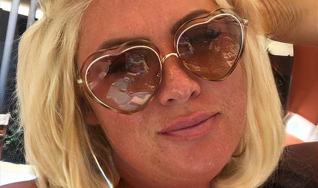 Gemma Collins pokazuje svoju prirodnu kratku kosu u selfie bez šminke dok je na odmoru odlazila nakon što ju je ‘prestravljena’ ‘zlostavljanjem i prijetećim’ pismo poslanim u njezin dom