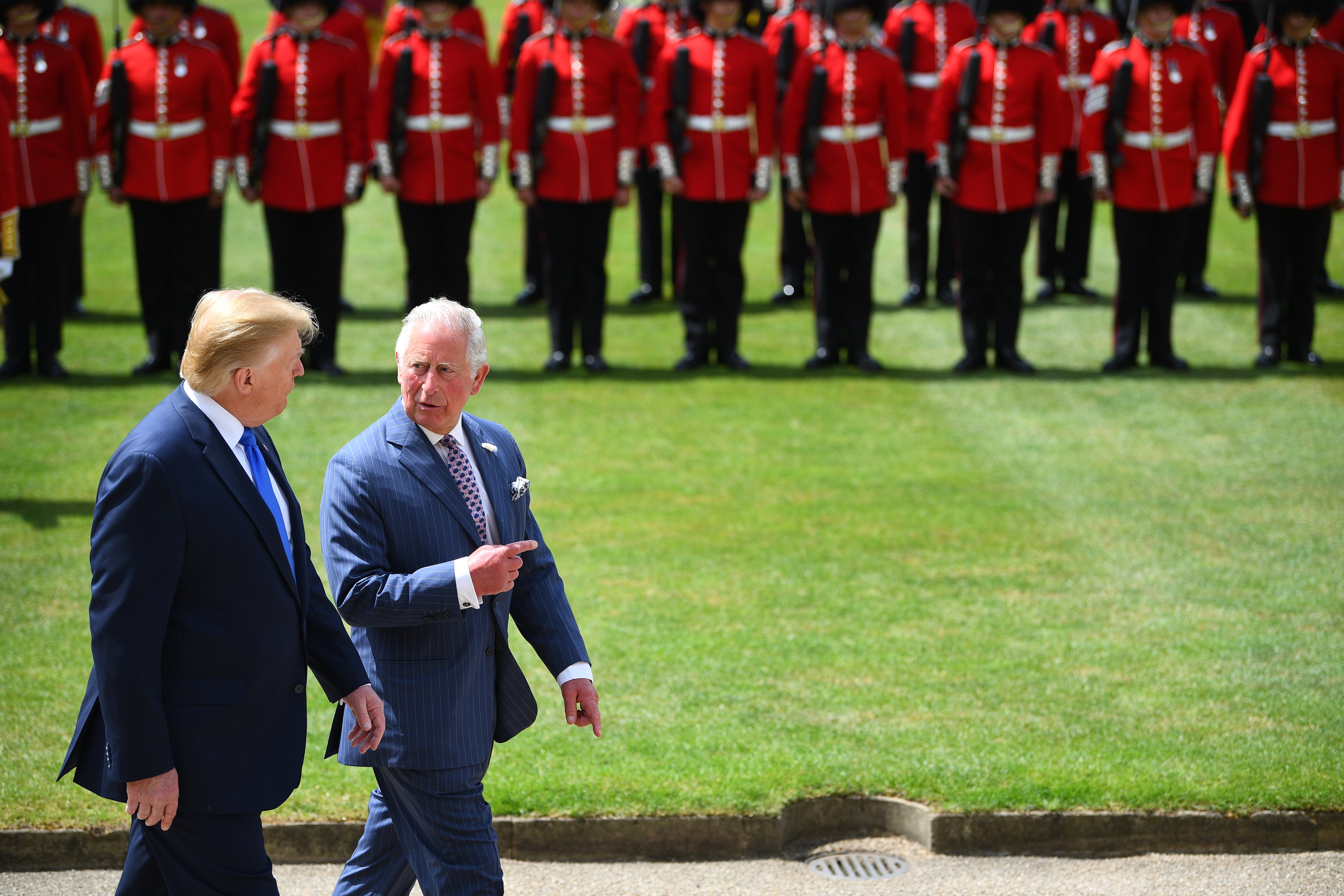 Tadašnji Prince Charles s Donaldom Trumpom u Buckinghamskoj palači u lipnju 2019. prvog dana države američkog predsjednika posjeta Velikoj Britaniji