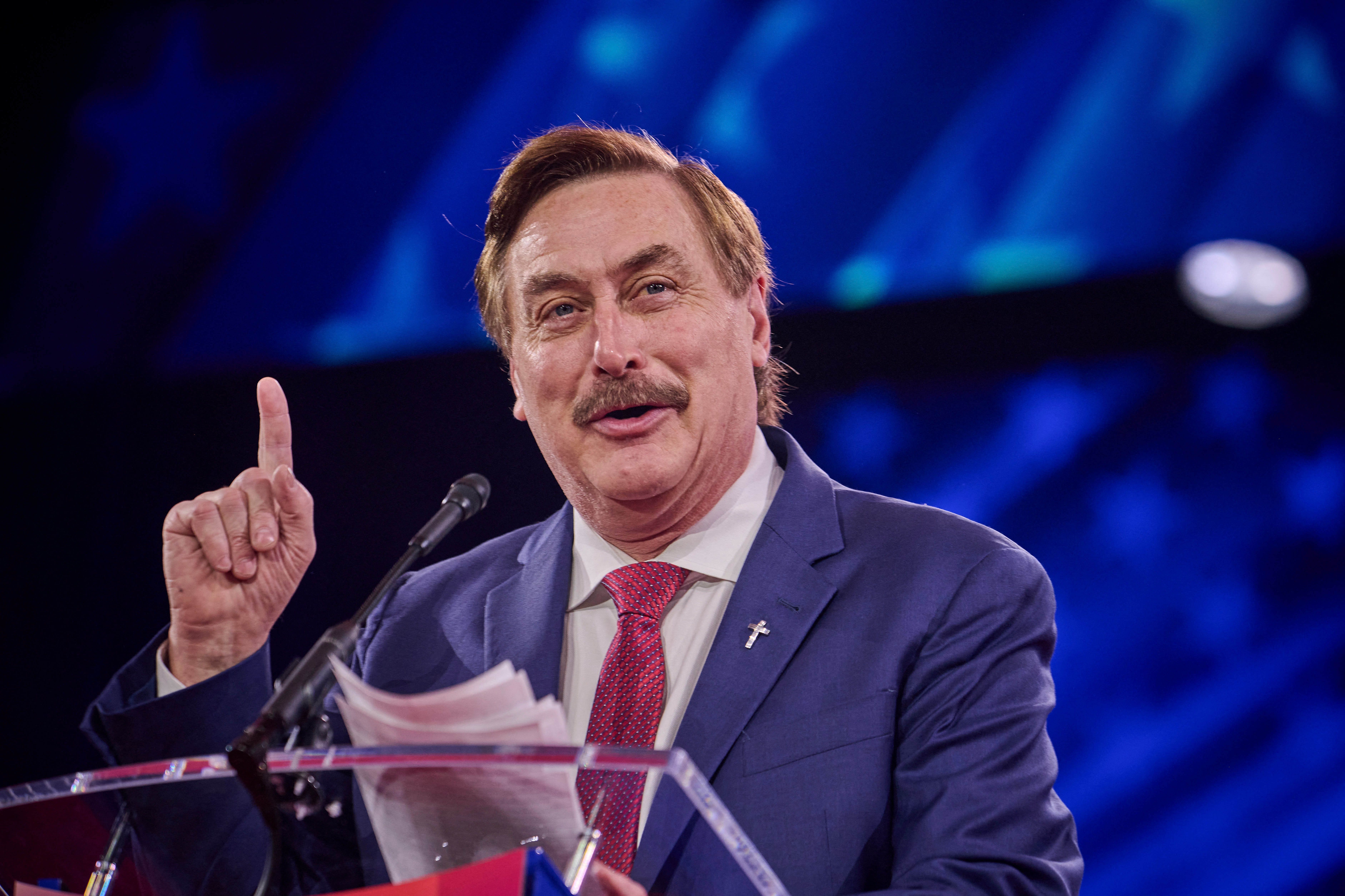 Osnivač MyPillow -a Mike Lindell izgubio je u ponedjeljak slučaj klevete u iznosu od 2,3 milijuna dolara za bivšeg zaposlenika Dominion glasovnih sustava