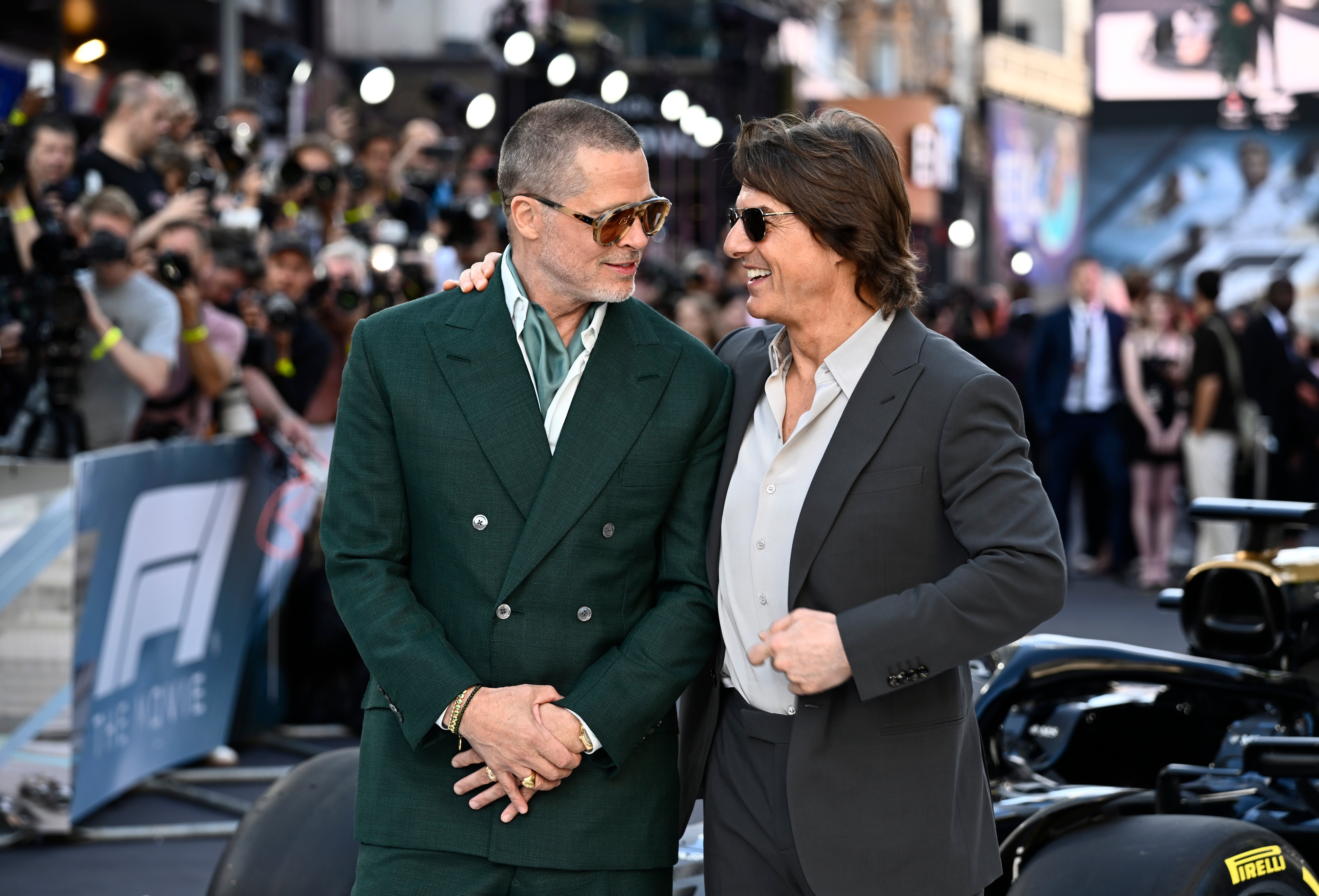 Brad Pitt i Tom Cruise iznenadili su obožavatelje na europskoj premijeri F1: Film