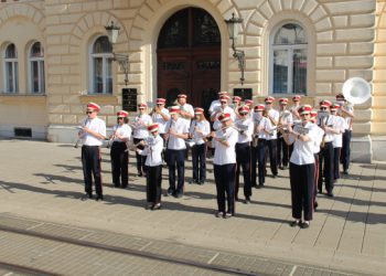 Glazbeni zagrljaj domovini: Gradska glazba Dubrovnik gostovala u Osijeku