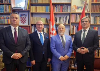 Gordan Grlić Radman s crnogorskim ministrom razgovarao o odšteti logorašima iz Morinja