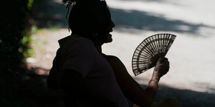 Goruće temperature prianjaju Europu, stavljajući regije na visoku upozorenje