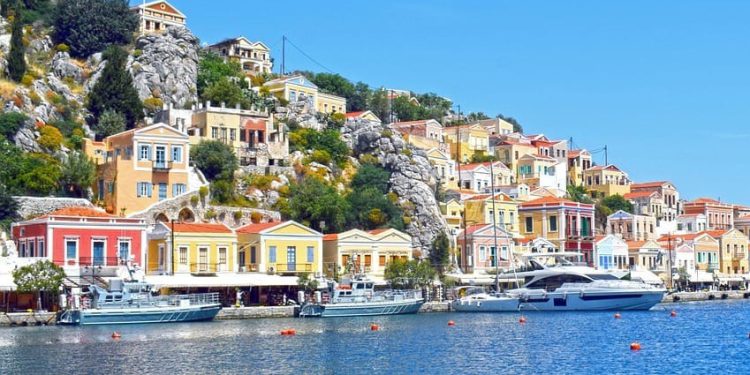 Grčka raspoređuje mornaričke snage zbog naglog porasta broja migranata