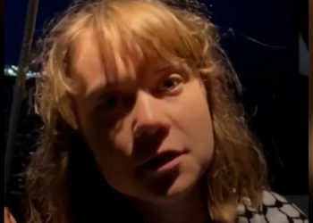 Greta Thunberg Gaza Flotilla-Živi: Izraelske snage zaplijene brod Madleen Aid Kretanje prema enklavi razorenom ratom