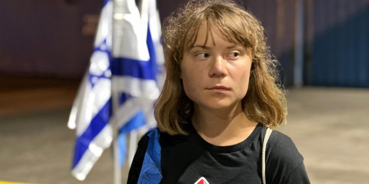 Greta Thunberg Gaza Flotilla doseže luku nakon što ga je zaplijenio Izrael