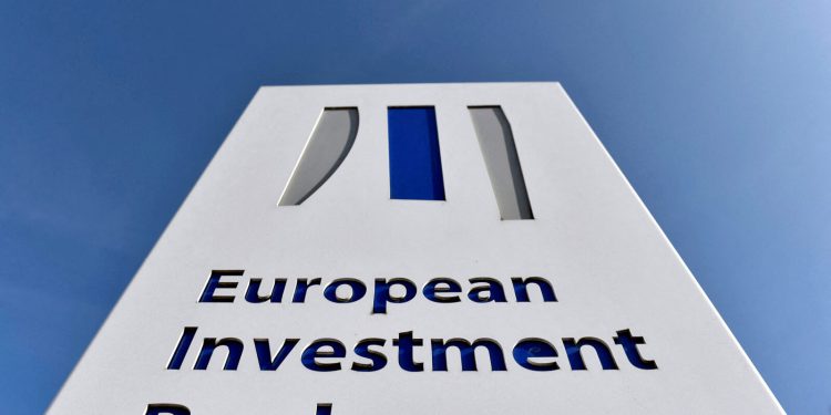 Grupa EIB-a ulaže rekordnih 100 milijardi eura u obranu, energiju i tehnološki razvoj Europe