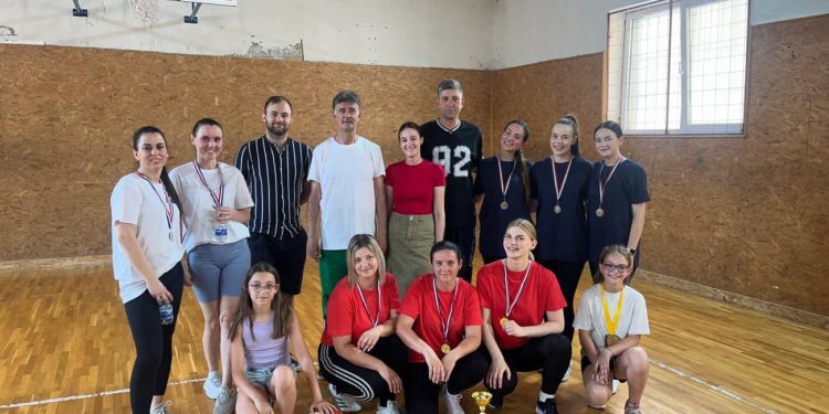 Humanitarni turnir u basketu obilježio 20. obljetnicu kninskog Veleučilišta