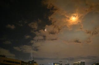 Iranske rakete presretane su preko neba u Tel Avivu u Izraelu