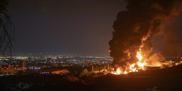 Iran krivi “izdaju” šefa IAEA -e za štrajkove na nuklearnim nalazištima – RT World News