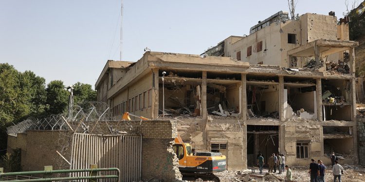 Iran potvrđuje najmanje 71 ubijen u izraelskom štrajku na zloglasnom zatvoru Evin