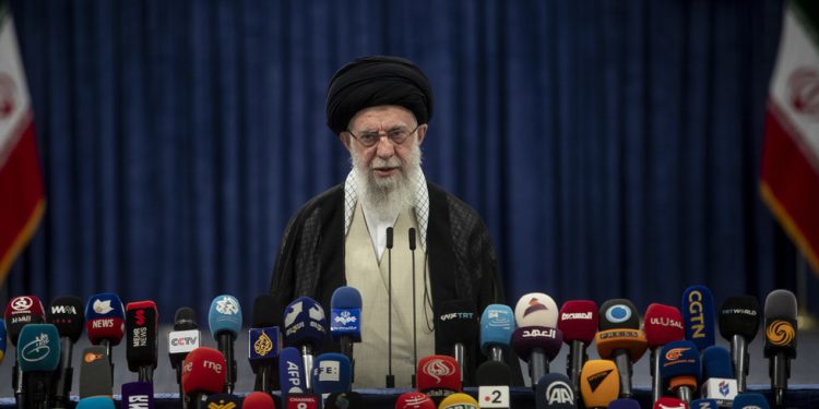 Iranski vrhovni vođa vraća se u Trumpa – RT World News