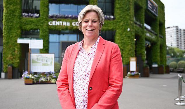 Iza kulisa na operaciji Wimbledon: Mossa je izvučena sa staza, 12.000 posađenih petunija, 66.000 kuglica i 2,5 m jagoda pripremljenih