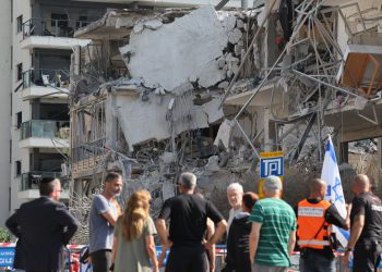 Izrael-iran Najnovije: Iran prijeti daljnjim odmazdom protiv Izraela i “ciljat će američke baze”