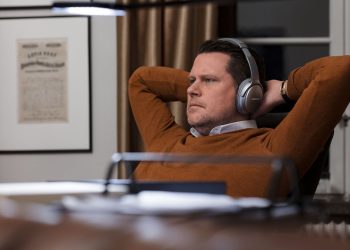 Izvršni direktor Embracera koji je nadgledao velike akvizicije, zatvaranje studija i tisuće otpuštanja da bi odstupili kasnije ove godine