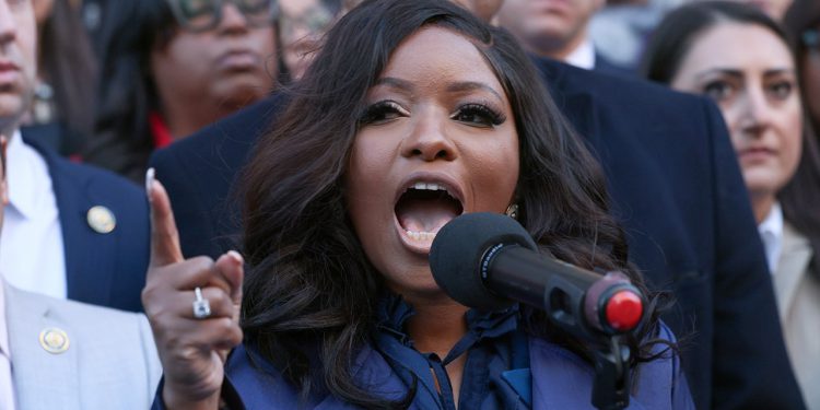 Jasmine Crockett traži najviši demokratski položaj u Odboru za nadzor kuće