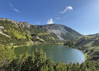 Jedno od najljepših jezera BiH nalazi se nadomak Livna, ali put do njega je ozbiljan problem