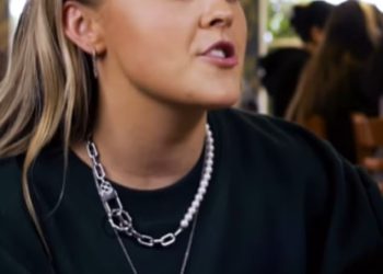 Jojo Siwa priznaje da bi ‘umrijela’ za Chrisa Hughesa i to joj ‘puše’ koliko su blizu postali od velikog brata slavnih