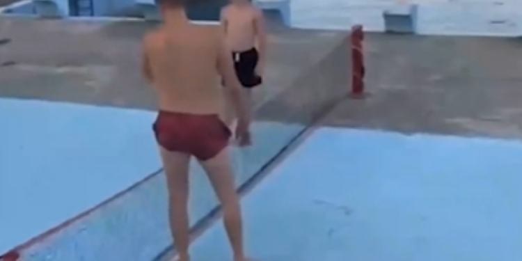 Jokic izazov djece u nogometnom tenisu: Video je viralan!