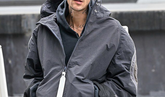 Justin Bieber pukne na obožavatelja kako se raspituje o njegovoj dobrobiti u šok komentaru