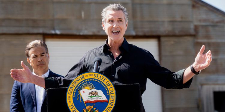 Kalifornijska vladina Newsom da tuži Trump za ‘ilegalno’ raspoređivanje Nacionalne garde u prosvjede LA ICE