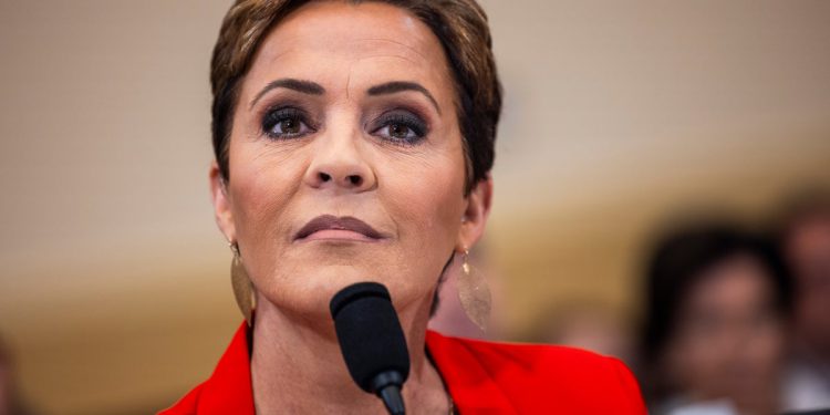 Kari jezero ukida obavijesti o otpuštanju poslanih stotinama na demontirani glas Amerike