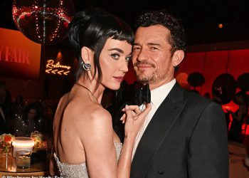Katy Perry i Orlando Bloom’s Split optuženi su za “Curse” koji je uključivao superzvijezdu pjevačice jer fanovi izazivaju zabrinutost