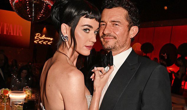 Katy Perry i Orlando Bloom’s Split optuženi su za “Curse” koji je uključivao superzvijezdu pjevačice jer fanovi izazivaju zabrinutost