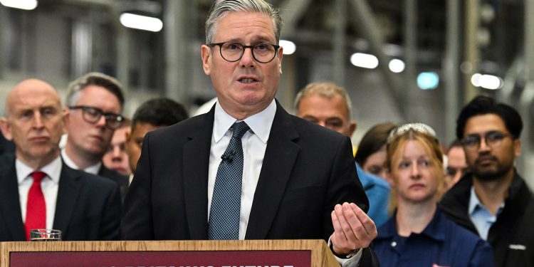 Keir Starmer počini vojsku u Velikoj Britaniji na ratna spremnost usred ruskih prijetnji