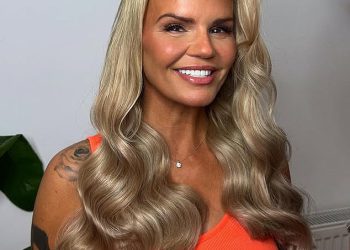 Kerry Katona ostavlja obožavatelje u histerici s šalom Dana oca dok je kći Heidi hvali da ‘radi oba posla’