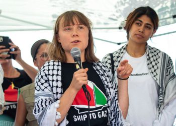 Klimatska aktivistkinja Greta Thunberg pridružuje se brodu za pomoć u Gazi s ciljem probijanja Izraelove blokade