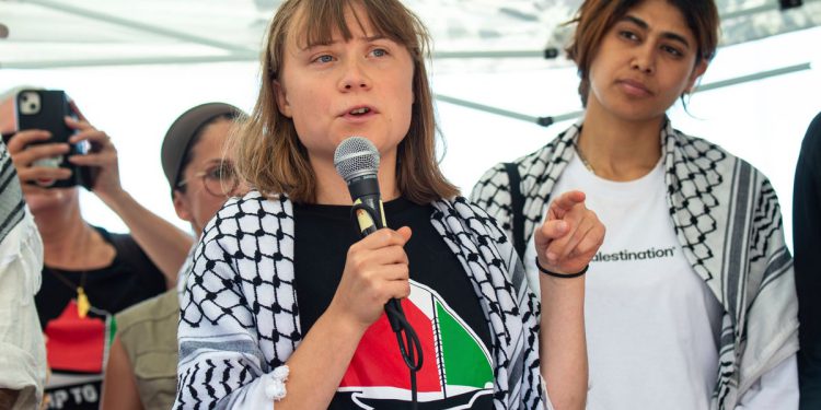 Klimatska aktivistkinja Greta Thunberg pridružuje se brodu za pomoć u Gazi s ciljem probijanja Izraelove blokade