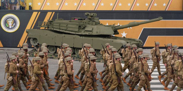 Koliko je Trump nepopularan? Čak se i neki ljudi koji su prisustvovali njegovoj vojnoj paradi ne vole