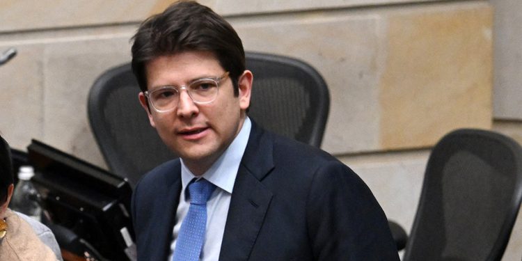 Kolumbijski predsjednički kandidat Miguel Uribe pucao je tijekom kampanje