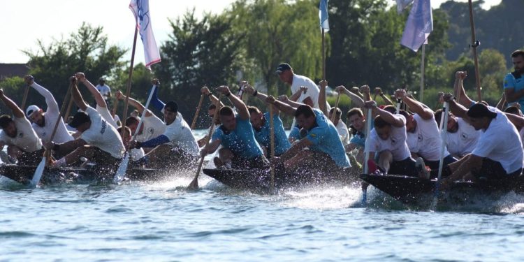 Komin je bio domaćin još jednog spektakla na Neretvi. Zagreb je slavio ispred Komina, Stabline i Rogotina