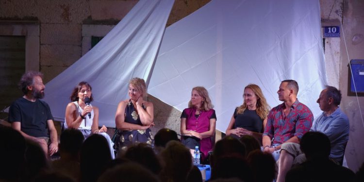 Komiža slavila stih, pismu i uspomenu na Jakšu Fiamenga