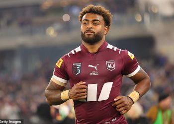 Kontroverzna noga zvijezda Ezra Mam otvara se udaranjem u dno stijena i žaljenja što razmišlja svaki dan