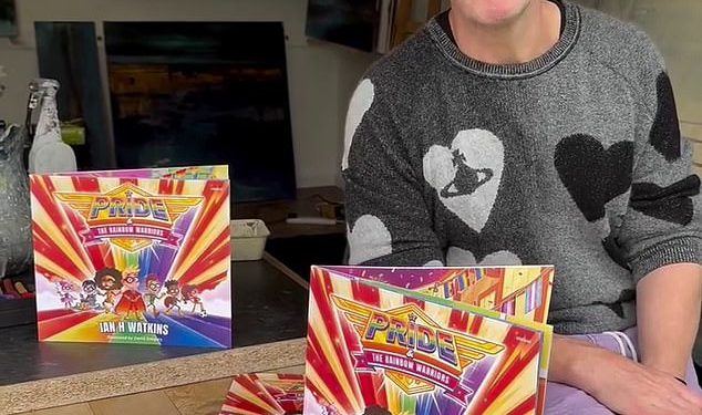 Koraci “Ian H Watkins udara u JK Rowlinga jer tvrdi da je LGBTQI+ zajednica” pod napadom “:” Kako se usuđuješ izazvati moje postojanje? “