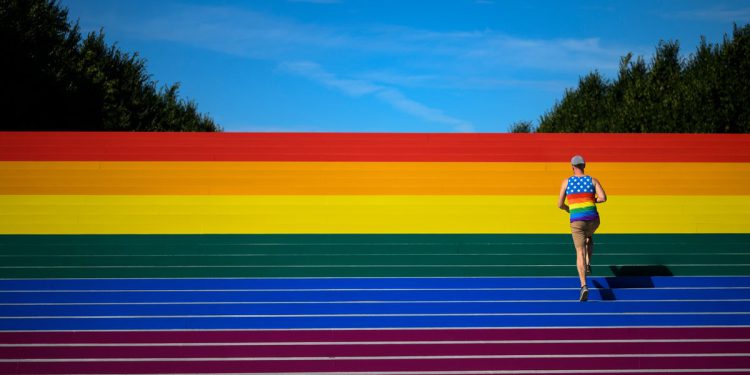 Korporacije odustaju od povlačenja duge i smanjenja novca za ponos. LGBT+ ljudi kažu da to neće zaboraviti