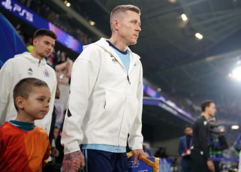 Kucka Torna al Banik prividza