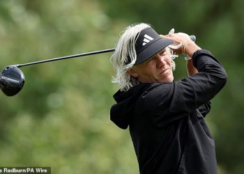 Kult Premier lige Jimmy Bullard zaostaje u nastojanju da se kvalificira za Open i kaže da “nije mogao ništa pronaći”